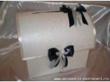 Casuta dar nunta in forma de cufar pentru o petrecere eleganta care poate avea ca tema marea. Cutia Cufar este accesorizata cu scoici si stelute de mare si fundite satin. - Accesorii Petreceri #3