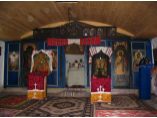 Iconostasul bisericii dupa restaurare. Foto: 2001. - Biserica de lemn din Izvoarele #2