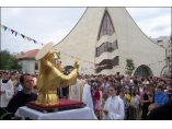 Pelerinaj cu relicvele si bustul aurit ale Sf. Anton de Padova. - Biserica Sfanta Tereza a Pruncului Isus #2