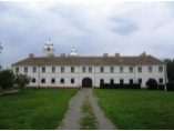 Intrarea in manastire - Manastirea Bezdin #1
