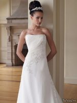 Coafuri si machiaj mirese, primavara-vara 2011 - Mireasa moncheri bridals #4