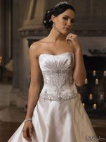 Coafuri si machiaj mirese, primavara-vara 2011 - Mireasa moncheri bridals #6