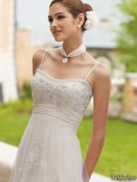 Coafuri si machiaj mirese, primavara-vara 2011 - Mireasa moncheri bridals #3
