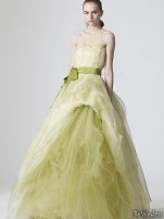 Rochii de mireasa Vera Wang, sezonul primavara - toamna 2010 - Rochie mireasa vera wang #6