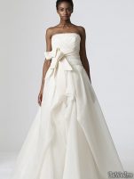 Rochii de mireasa Vera Wang, sezonul primavara - toamna 2010 - Rochie mireasa vera wang #10