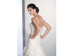 De inchiriat rochie de mireasa cu volane #3